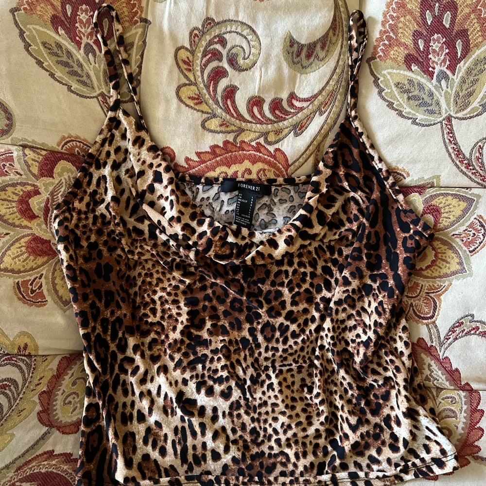 Forever 21 Brown and Black Ruched Crop Top